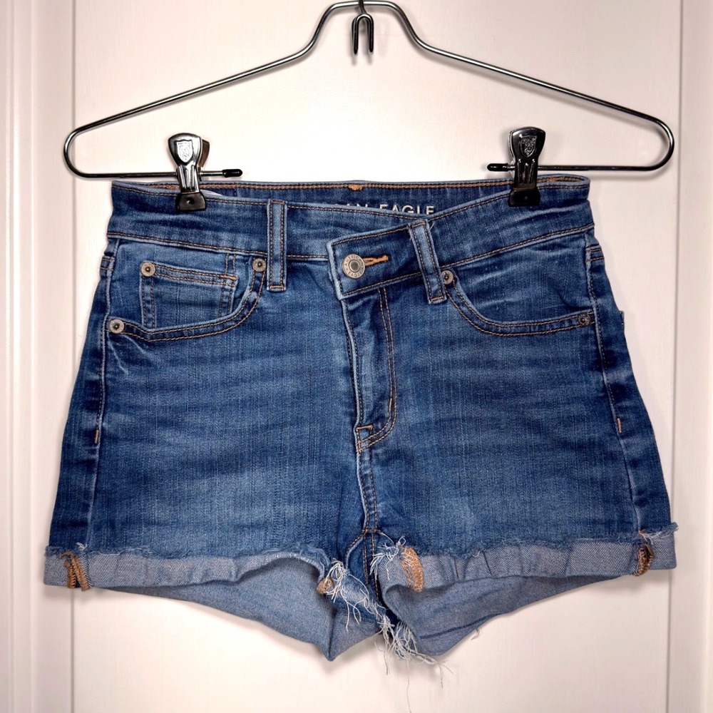American Eagle Light Wash Frayed Denim Shorts 00 Y2K Festival